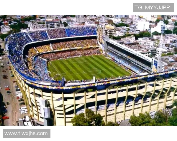 高清足球明星原画图片欣赏与解析尽在这里让你领略球场魅力与艺术之美